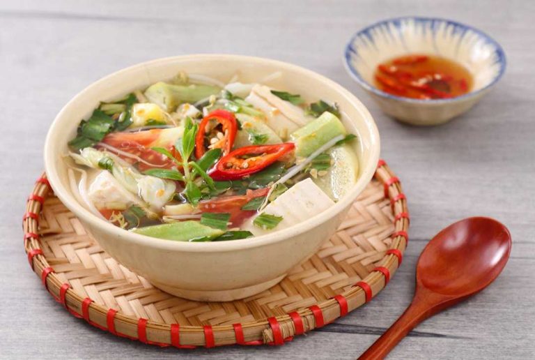 canh-chua-chay-chi-10-phut-cho-mon-canh-vi-ngon-dam-da-don-gian-de-nau-vegetarian-and-sour-soup